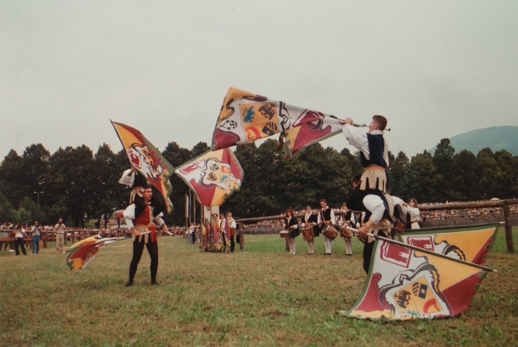 Spettacolo Gruppo Sbandieratori Città di Feltre 1993